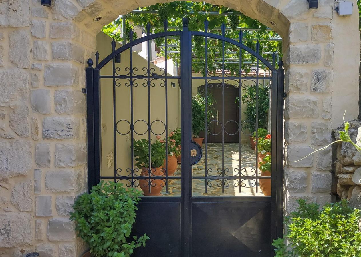Villa Lucas Melidhonion  Ngoại thất bức ảnh